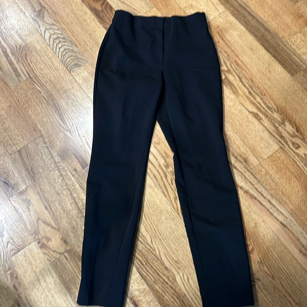 H&M Size 6 Black Slacks with a little Stretch